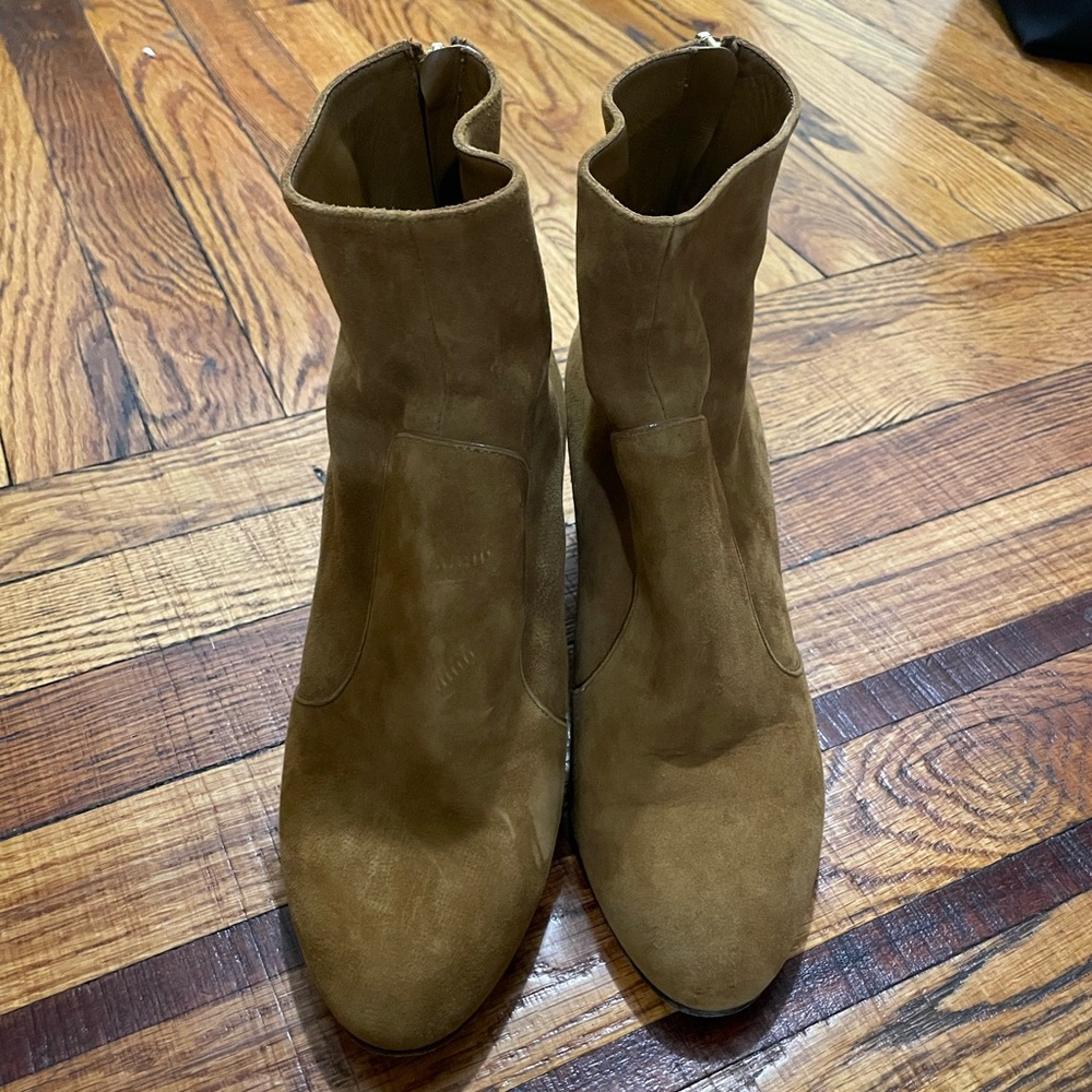 Louis Vuitton Camel Suede Booties - Picture 2 of 7